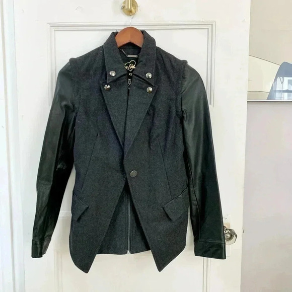 Sam Edelman Jackets & Blazers - Sam Edelman Faux Leather Sleeve Spring Jacket